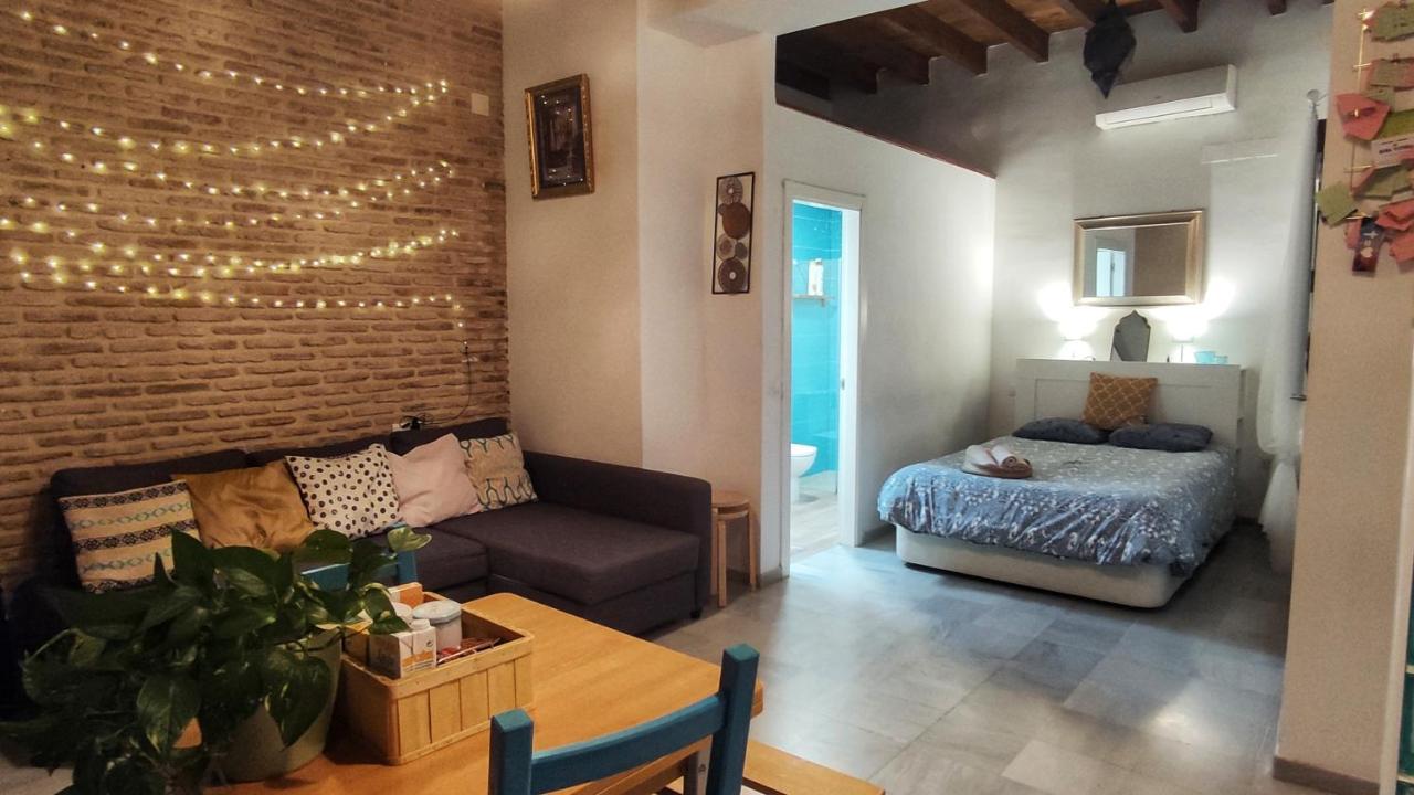 Triana Boho Chic Wifi Apartment Севиля Екстериор снимка