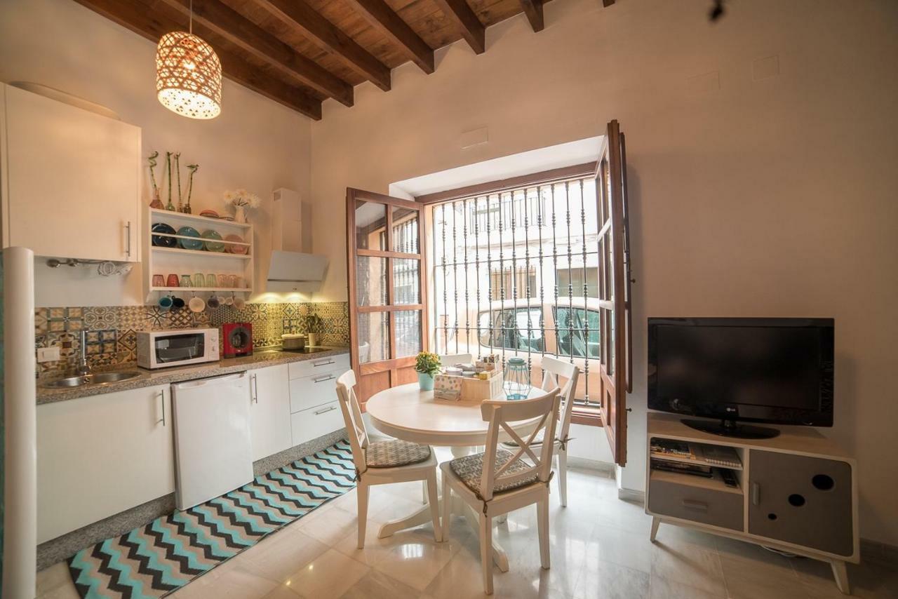 Triana Boho Chic Wifi Apartment Севиля Екстериор снимка