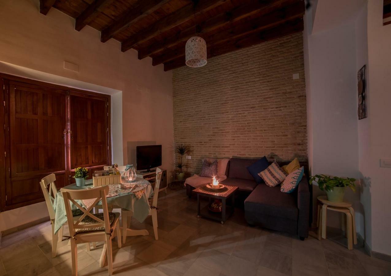 Triana Boho Chic Wifi Apartment Севиля Екстериор снимка